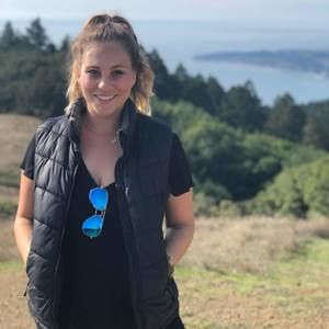 Meet your Posher, Leah